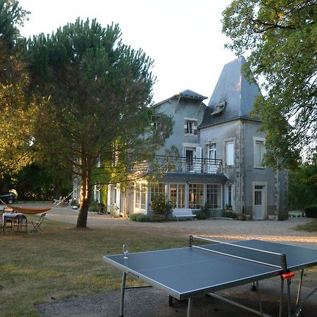 Domaine De Treuillaud Bed & Breakfast Villers-les-Ormes Екстериор снимка